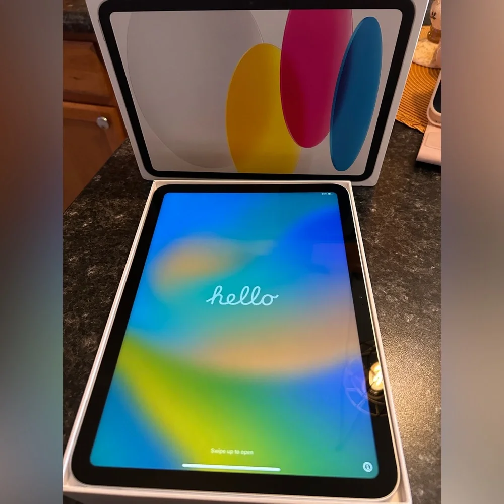 10.86in 10th Generation Silver 64GB Wi-Fi Apple iPad